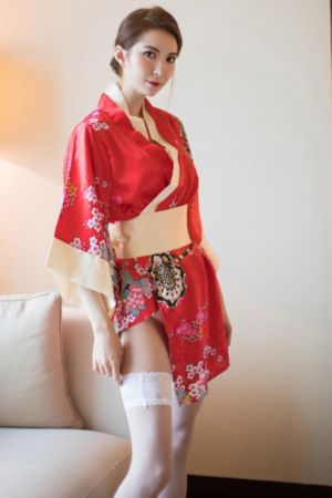 被女狱警强行榨精_1080完整版观看