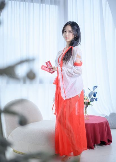 Grace韩国女rapper_短视频完整无删减版