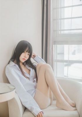 被涂了春药的娇妻被多人_国产剧高清在线